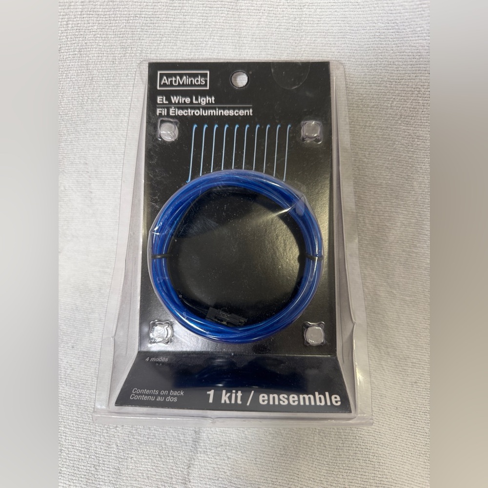 NWT: ARTMINDS EL WIRE LIGHT BLUE(#30)